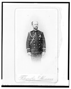 Don Julio Cervera, three-quarter length portrait, in uniform, facing front) - Fotografia Alemana LCCN2004682537