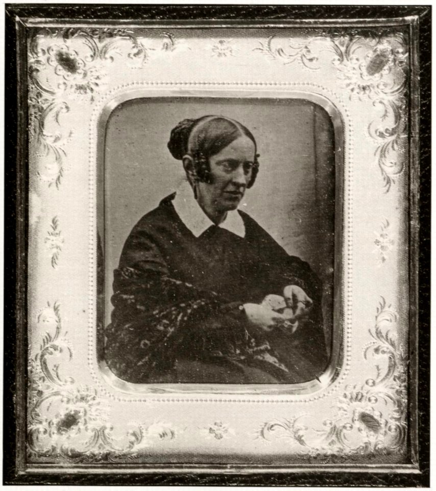 Deutscher Photograph um 1845 - Porträt der Dichterin Annette von Droste-Hülshoff (Zeno Fotografie)