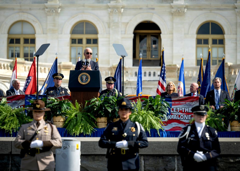 DHS Secretary Alejandro Mayorkas Attends National Police Officers' Memorial Service (51603195613)