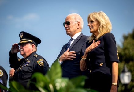 DHS Secretary Alejandro Mayorkas Attends National Police Officers' Memorial Service (51602980276) photo