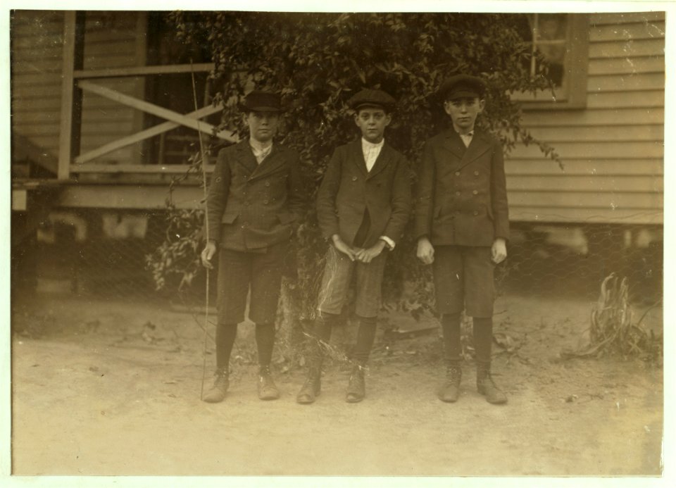 Dickson Mill, Laurinburg, N.C. Fred Butler, (smallest). Been in mill 2 years. Others one year. Witness, S.R. Hine. LOC nclc.01507