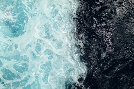 Wave motion crossing ship
