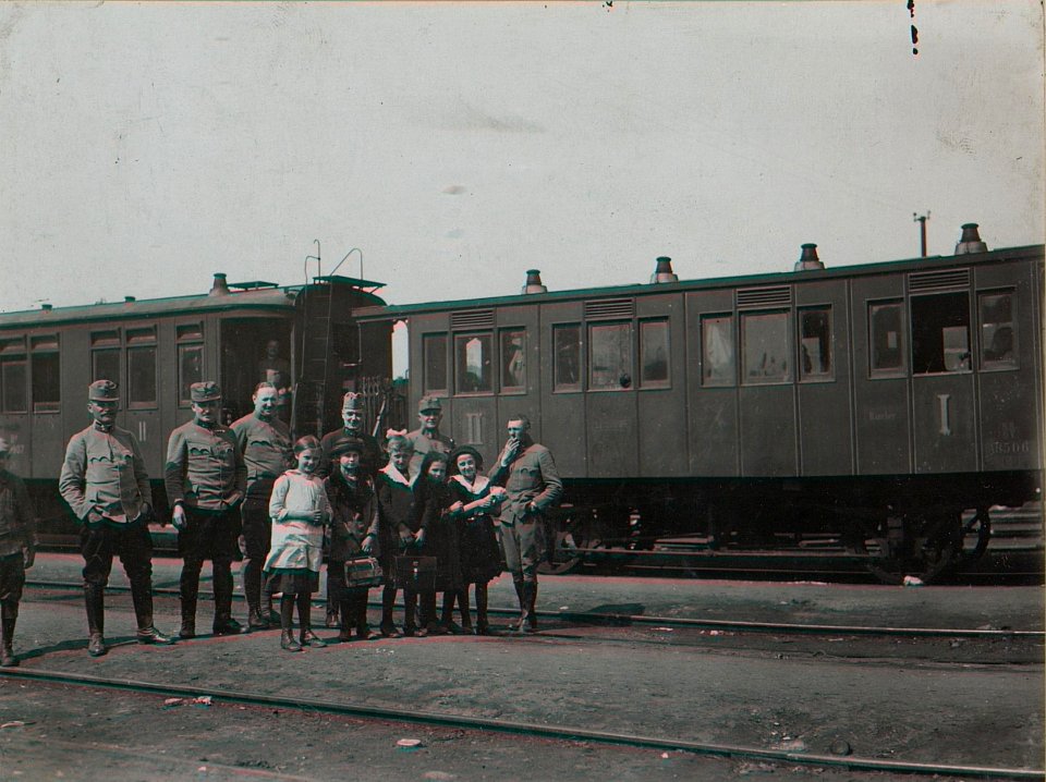 Die 25. Infanteriedivision auf der Reise, möglicherweise in Brody aufgenommen (BildID 15441894)