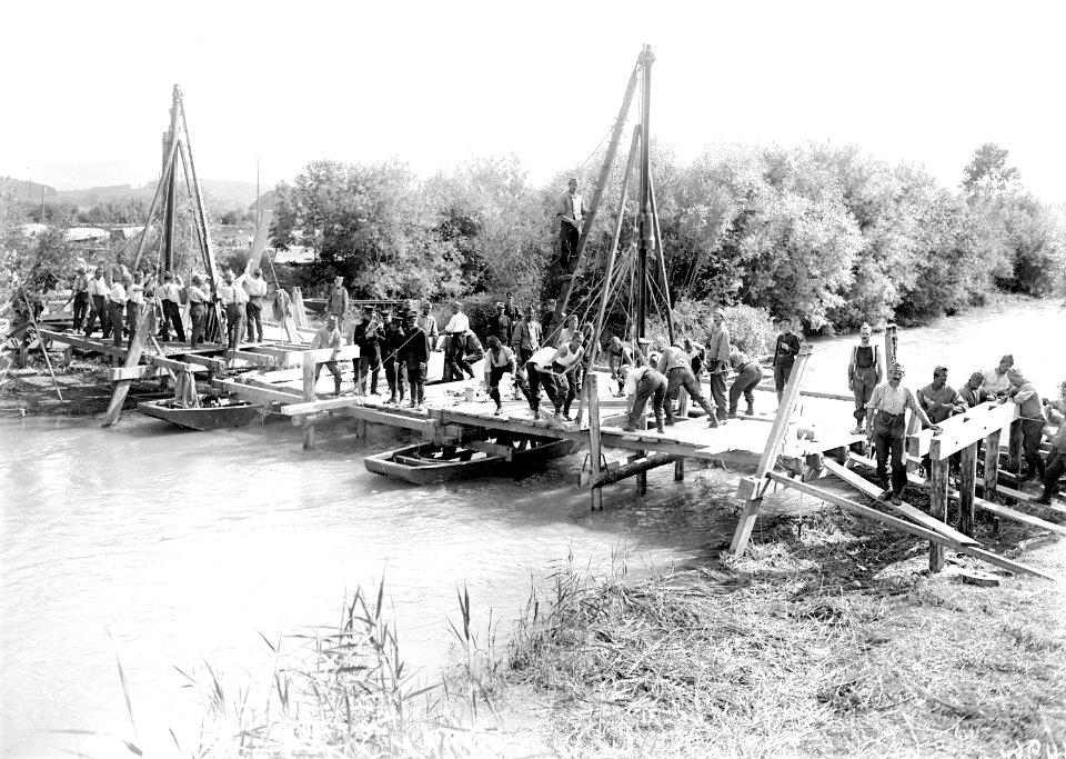 Die Baustelle der Pfahljochbrücke in der Uebersicht - CH-BAR - 3240736