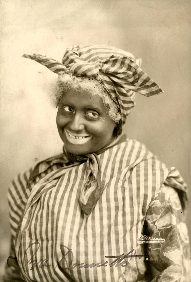 Stage actress Ira Donnette in blackface (SAYRE 23672)