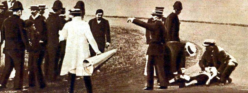 Dorando Pietri après son arrivée au marathon des JO de Londres en 1908