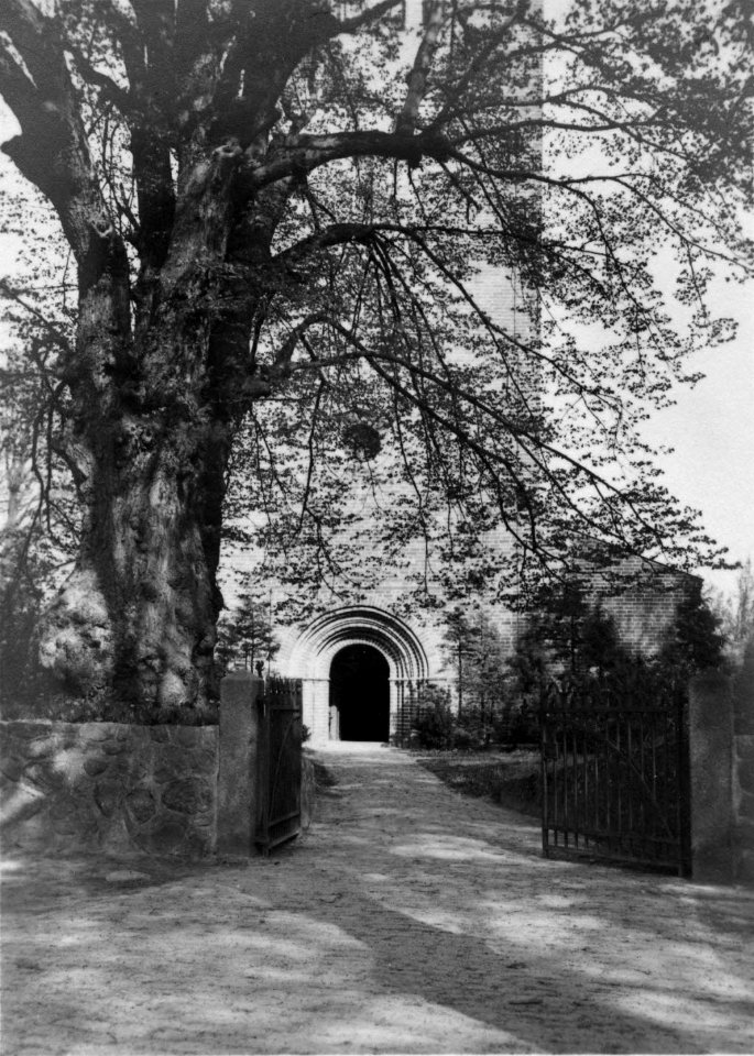 Dorfkirche in Altenkrempe (Kiel 70.328)