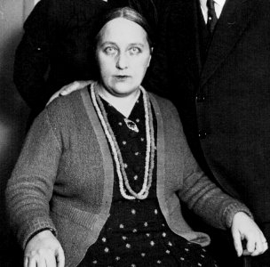 Doris Hodgkins Monteux 1933 (cropped)