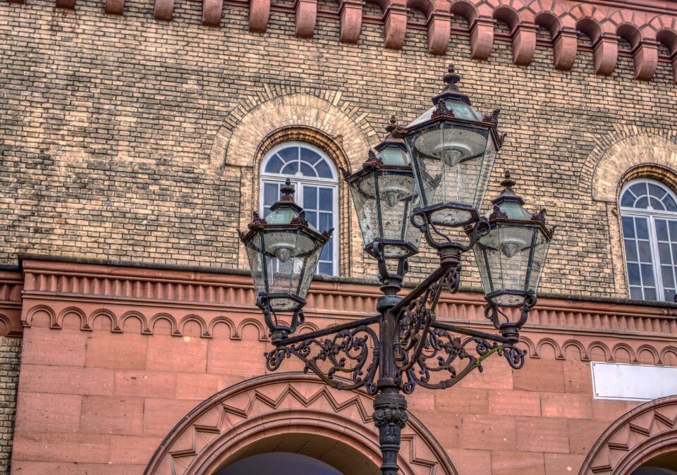 Light architecture old