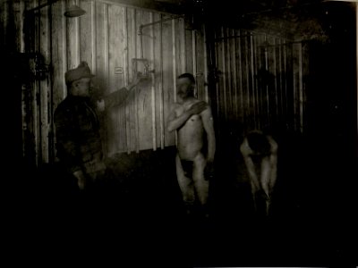 DOuchebad. Aufgenommen am 12. V. 1916. BUCZACZ. (BildID 15537500)