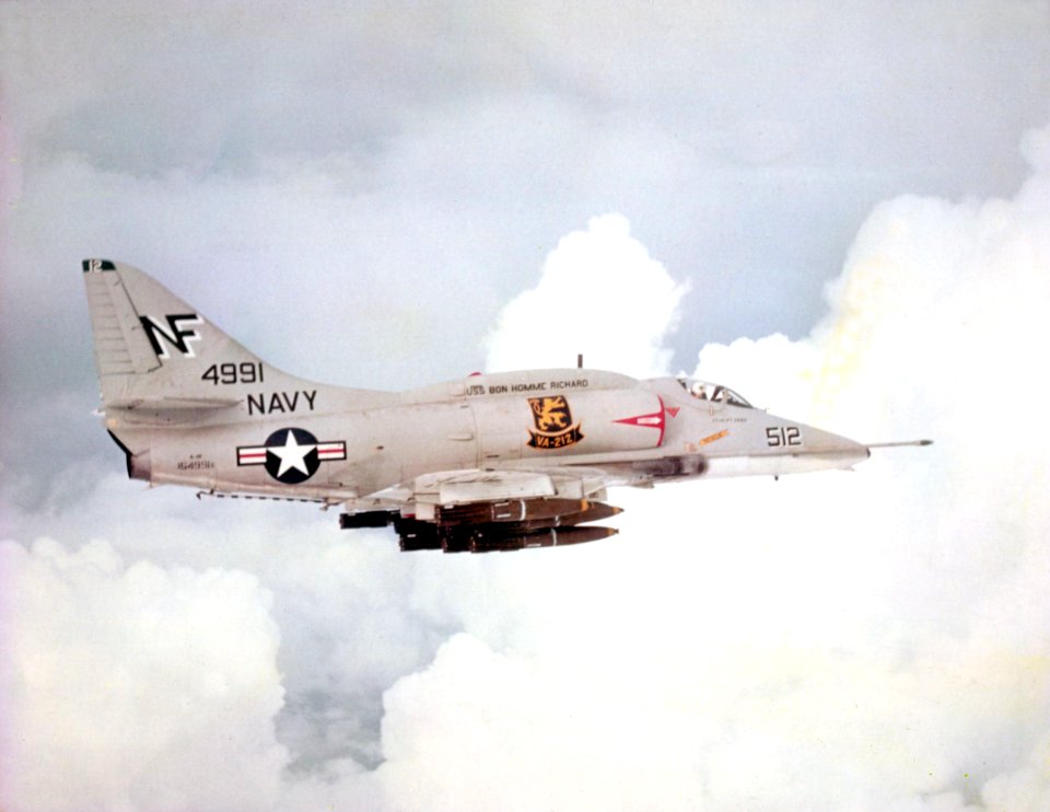 Douglas A-4F, VA-212, NF512, USS Bon Homme Richard, CVA-31, North Vietnam, Summer 1968