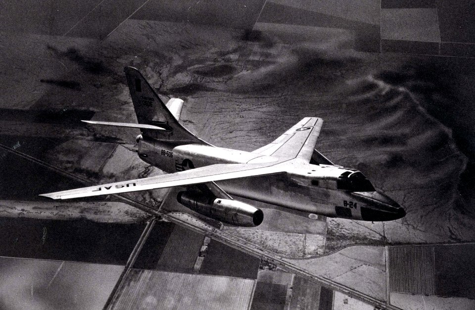 Douglas B-66B Destroyer in flight (SN 53-505) 061102-F-1234P-012