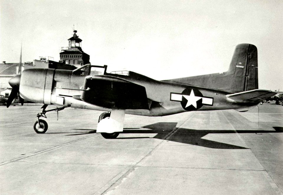 Douglas BTD-1 Destroyer left side
