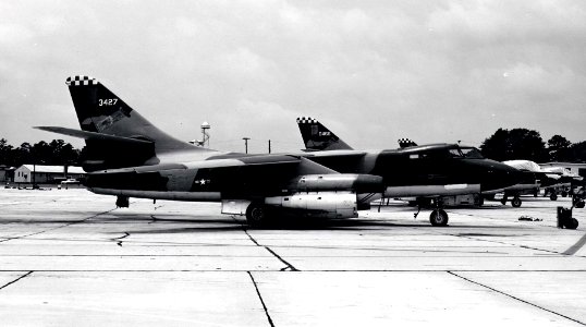 Douglas RB-66B Destroyer side view (SN 53-427) 061102-F-1234P-030