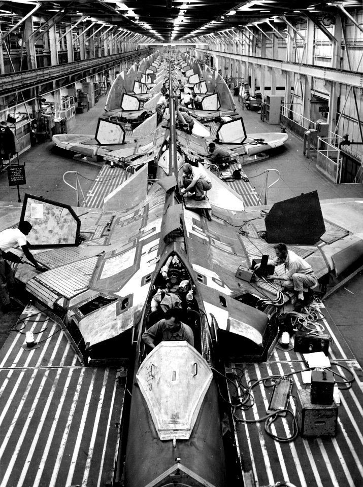 Douglas F4D-1 Skyray El Segundo assembly line3 1957