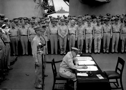 Douglas MacArthur signs formal surrender, NZ rep in back