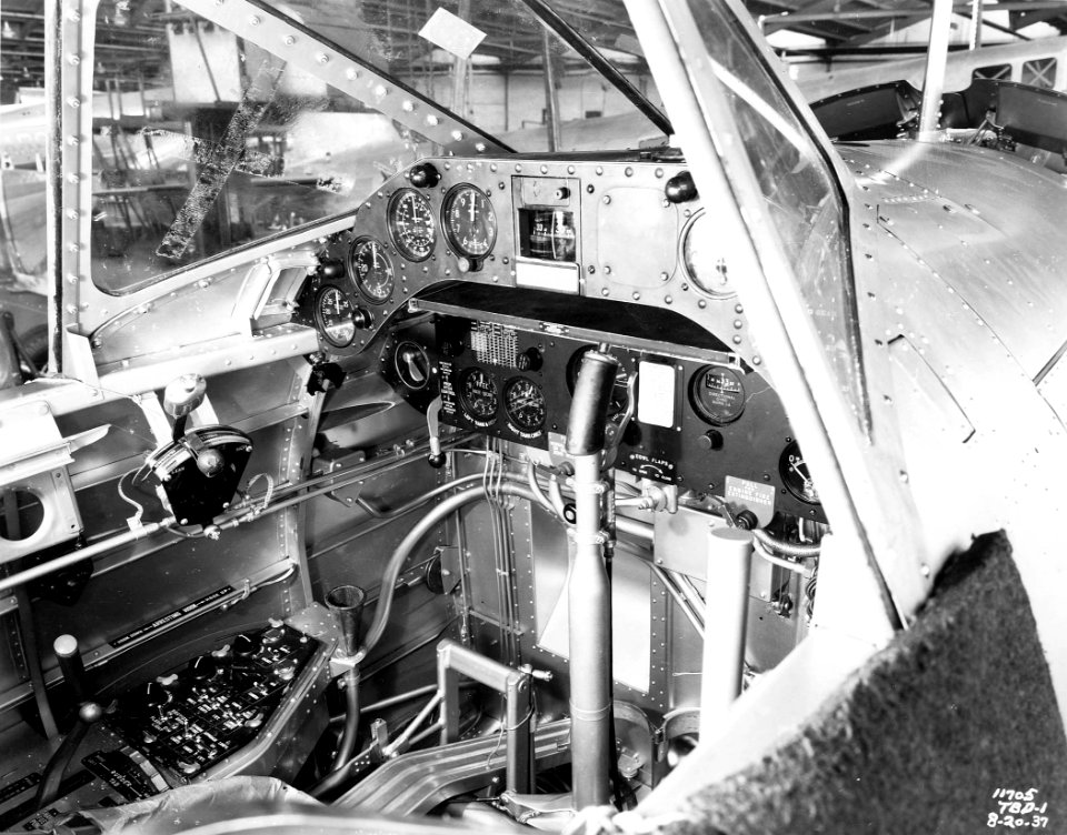 Douglas TBD-1 cockpit 1937