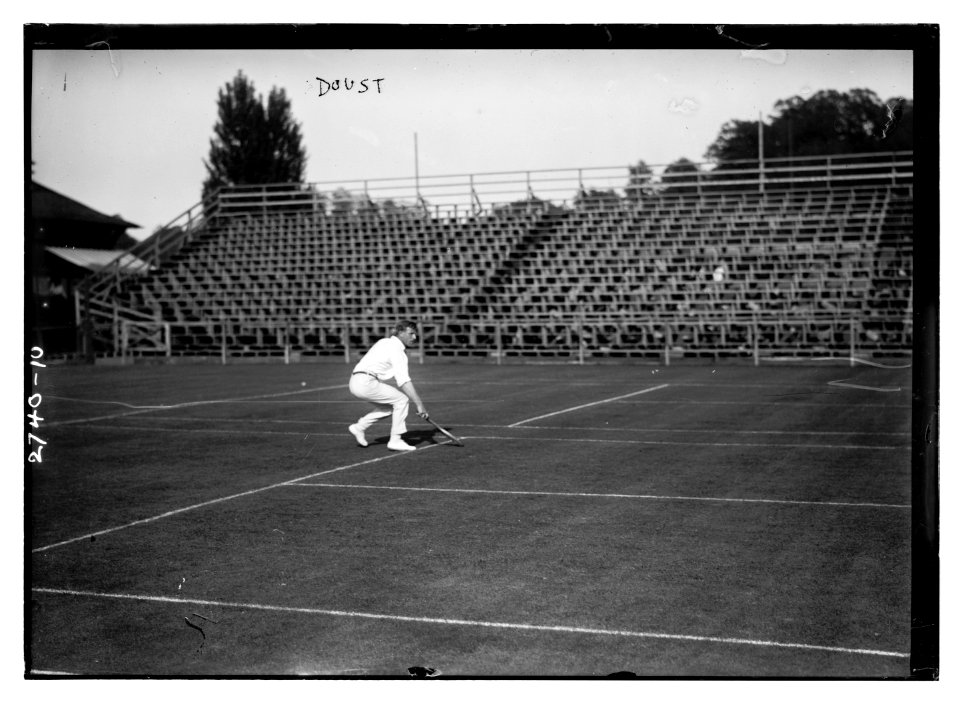 Doust (tennis) LCCN2014693386