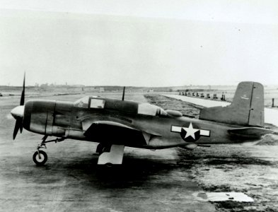 Douglas XSB2D Destroyer left side