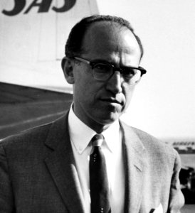 Dr Jonas Edward Salk (cropped)