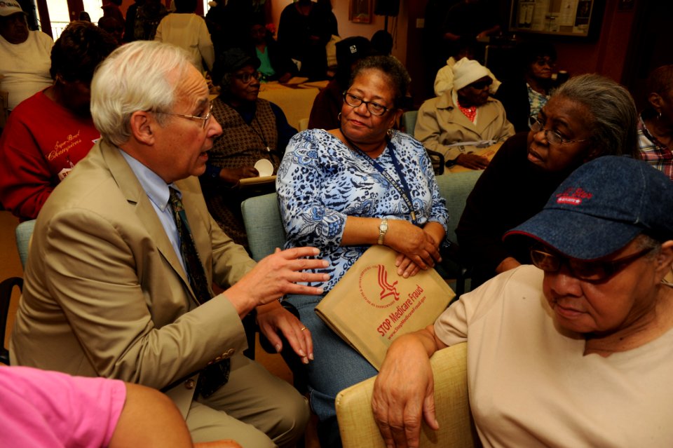 Dr. Donald Berwick, Administrator of the Centers for Medicare and Medicaid Services (CMS), talks with Washington DC seniors about Medicare's Open Enrollment period (2)