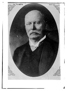 Dr. Delbrück LCCN2014699857