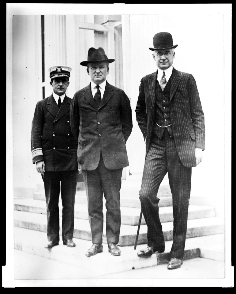 Dr. Grayson, Mr. Tumulty and Barney Baraugh (i.e., Bernard Baruch) LCCN2009630841
