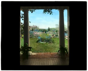 Dr. Frederick Kellogg Hollister house, Lily Pond Lane, East Hampton, New York. View from house to garden LCCN2008675770