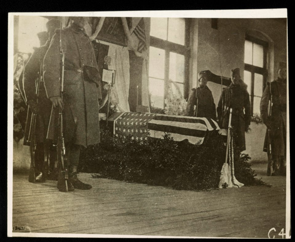 Dr. J. Karr (i.e. Kara), American doctor of Frothingham unit, sent from New York, dies of typhus fever LCCN2016651581