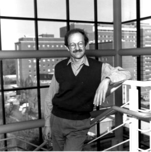 Dr. Harold Varmus Director of the National Institutes of Health from 1993 until 1999 (14172851687)