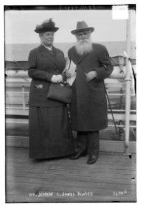 Dr. Jenkin L. Jones and wife LCCN2014700500