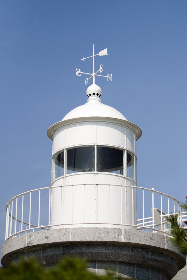 Sea light arm also