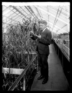 Dr. R.L. Shantz, 1-7-21 LCCN2016852373