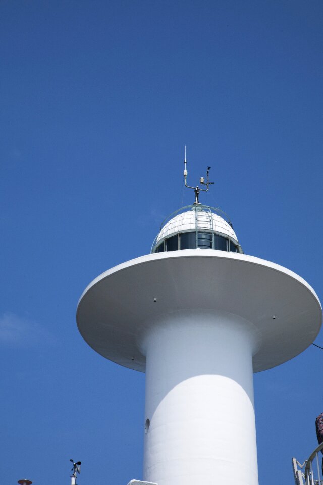 Sea light arm also