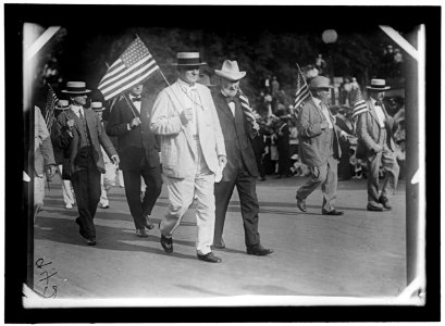 DRAFT PARADE LCCN2016868349