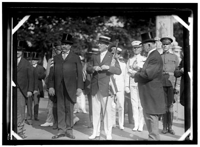 DRAFT PARADE- GUDE; WILSON; GALLIHER LCCN2016868348