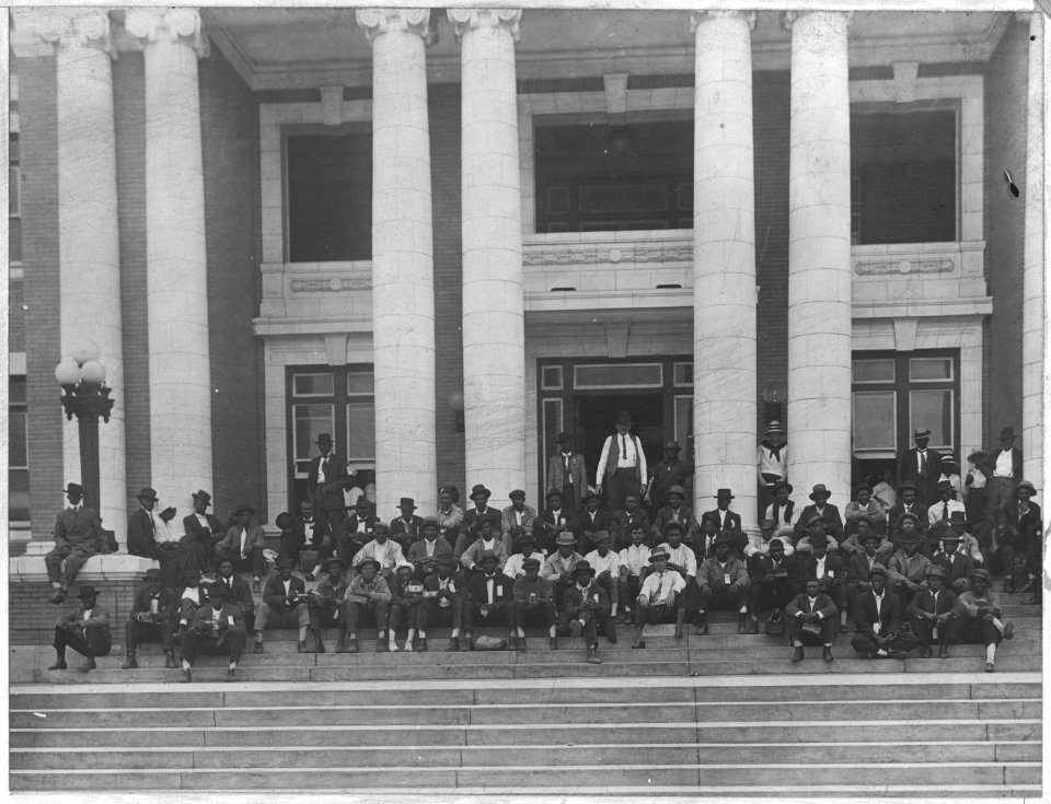 Drafted men from Beauregard Parish, Louisiana. - NARA - 533587