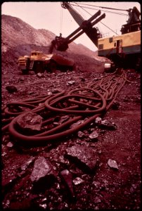 Dragline Used Instrip Mining at the Navajo Mine in Northern Arizona (4266496112) photo