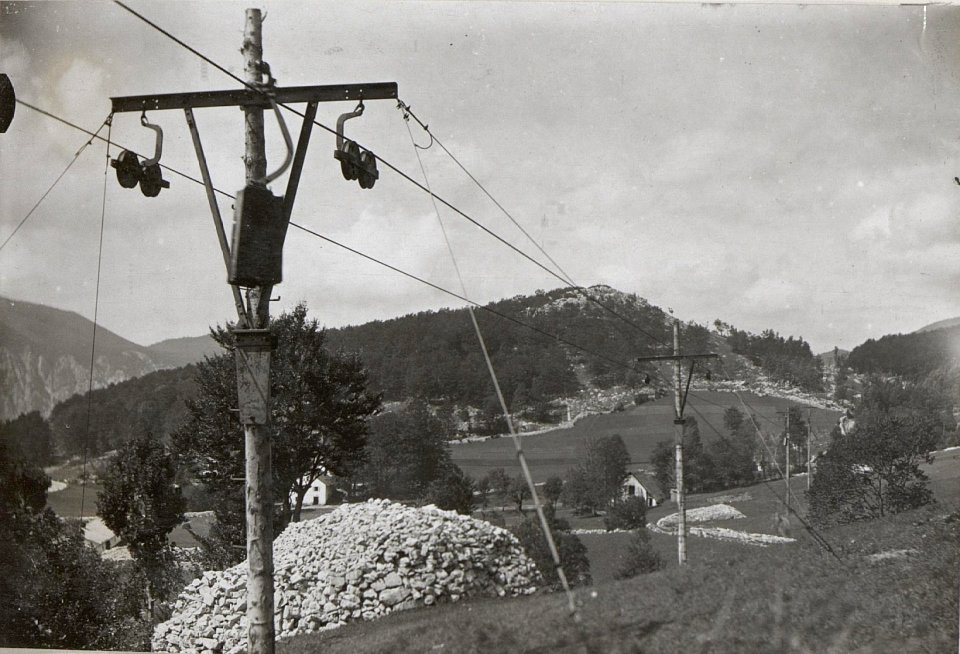 Dratseilbahn im Ternovanerwalde. 3.9.17. (BildID 15603693)