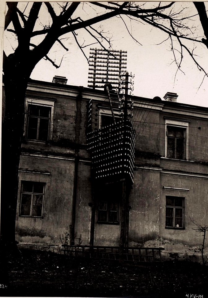 Dreigestänge Telefonanlage in Wladmir Wolinsky (BildID 15704256)