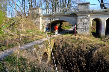 Dreibogenbruecke ueber die Leine in Grasdorf, Laatzen, Region Hannover (20)