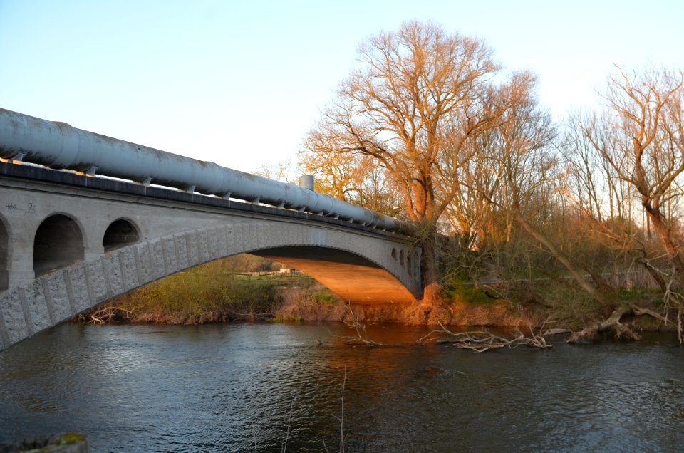 Dreibogenbruecke ueber die Leine in Grasdorf, Laatzen, Region Hannover (36)