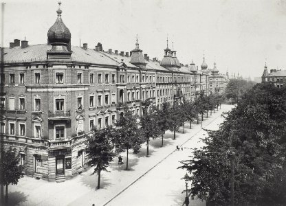 Dresden-Löbtau. Nostitz-Wallwitz-Platz (Bonhoefferplatz). Westseite