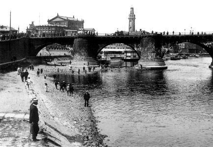 Dresden-elbe niedrigwasser1905