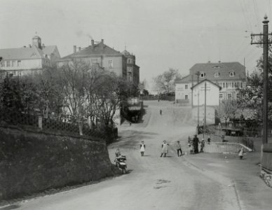 Dresden-Leutewitz, Altleutewitz. Stadtteilansicht mit Schule und Gasthof Leutewitz (1828). Blick nach Norden