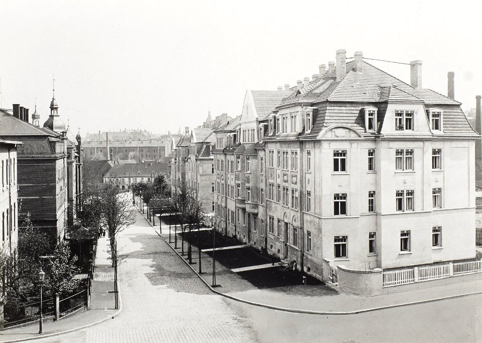 Dresden-Löbtau. Habsburger Straße (Fritz-Schulze-Straße). Blick nach Norden zur Altfrankener Straße