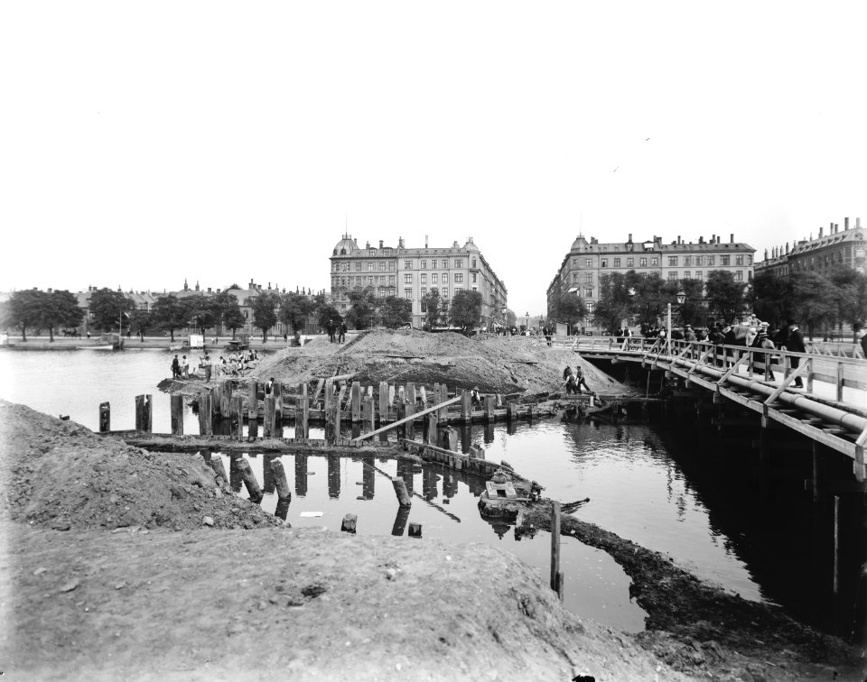 Dronning Louises Bro under opførelse