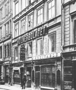 Drottninggatan 15 före 1905