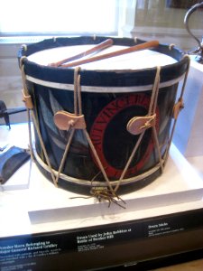 Drum used by John Robbins at the Battle of Bunker Hill, c. 1770 - Old State House Museum, Boston, MA - IMG 6713