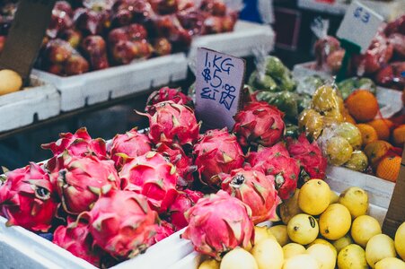 Price tag fruit photo